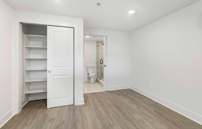 2 beds, 2 baths, 973 sqft, $1,495, Unit L116