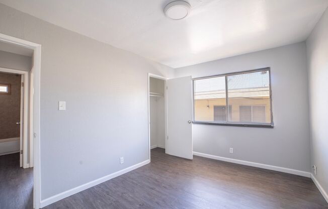 2 beds, 1 bath, $1,750, Unit 08