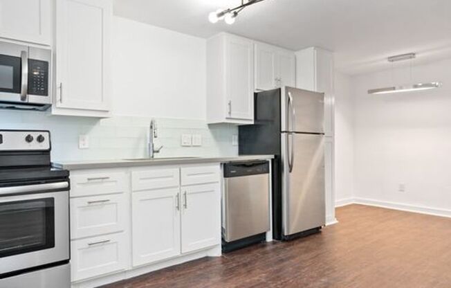 1 bed, 1 bath, 700 sqft, $1,410, Unit 2