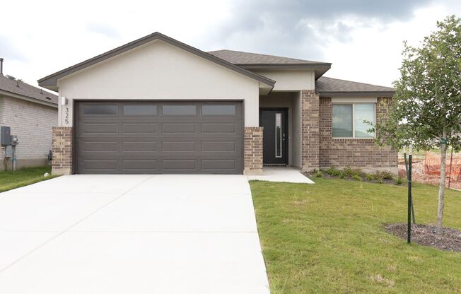 Like-New 3BR Smart Home | Modern Finishes in Georgetown