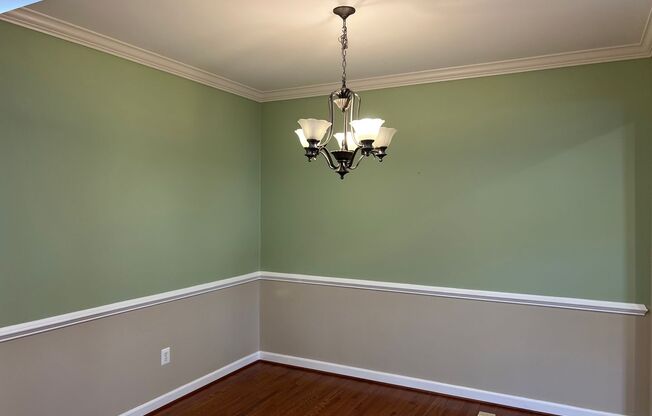 3 beds, 2.5 baths, $3,000