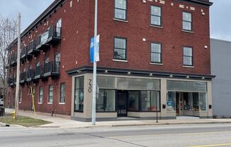 Beautiful Studio and One Bedrooms West Grand Neighborhood