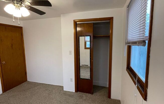 2 beds, 1 bath, $1,000, Unit Unit 1