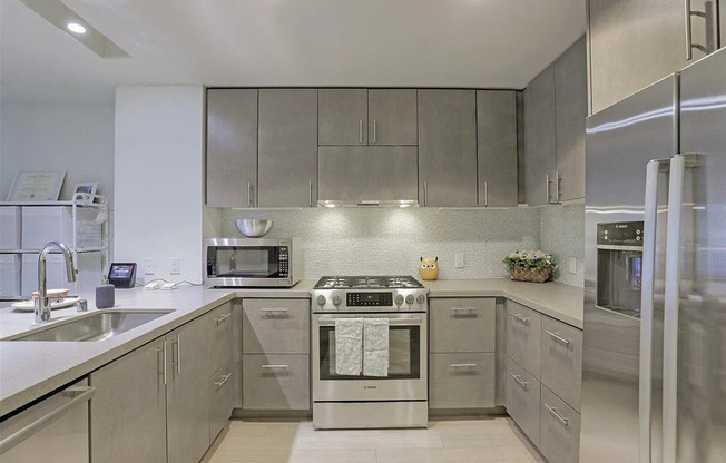 51 Innes Ct Apt 211