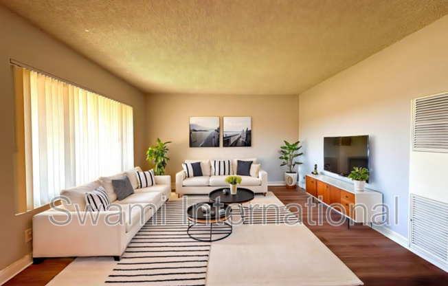 2065 W 255 ST