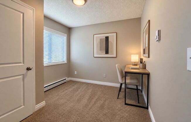 2 beds, 1 bath, 720 sqft, $1,450, Unit 01