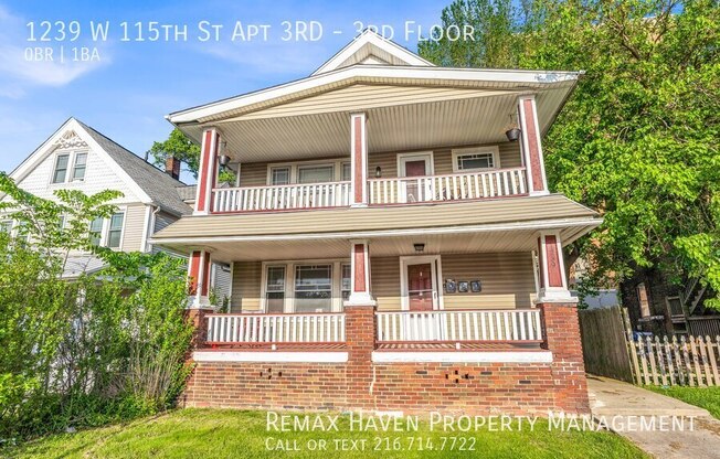 1239 W 115 ST