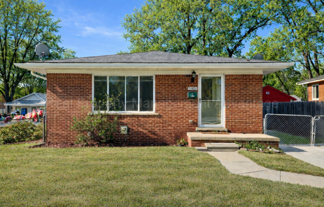 Fully Rebuilt 4-Bedroom Home with Spacious Backyard in Oak Park