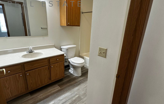1 bed, 1 bath, 786 sqft, $850, Unit TE218X-219