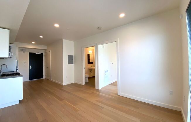 1 bed, 1 bath, 464 sqft, $2,750, Unit 302