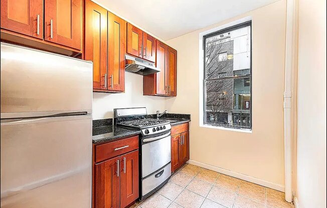 2 beds, 1 bath, $3,495, Unit 4B