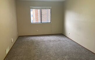 1727 N Grandview Lane