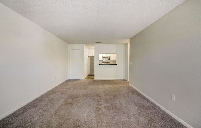 1 bed, 1 bath, 720 sqft, $1,580, Unit 353