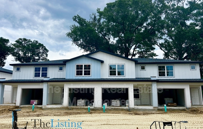 1545 E FT KING ST