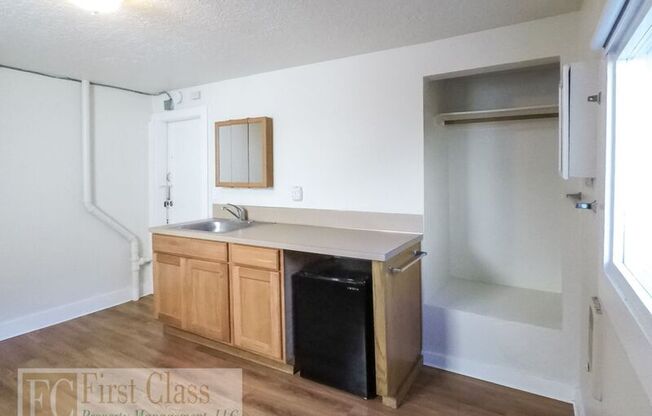 2708 NE SANDY BLVD, UNIT 10