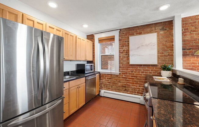 2 beds, 1 bath, 980 sqft, $3,000, Unit 4A