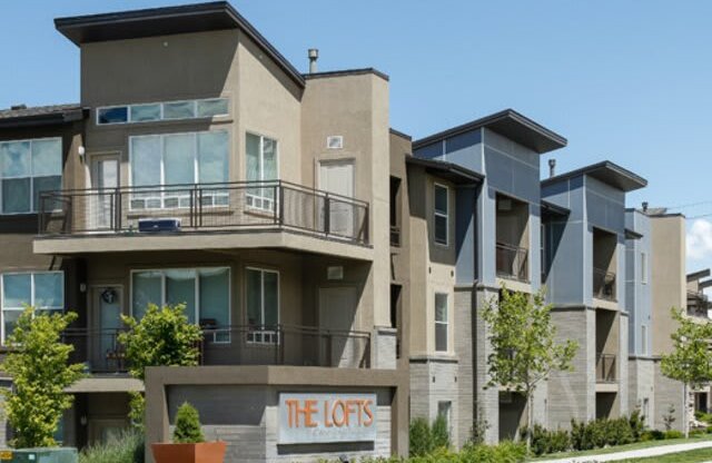 Lofts at 7800 Apartments