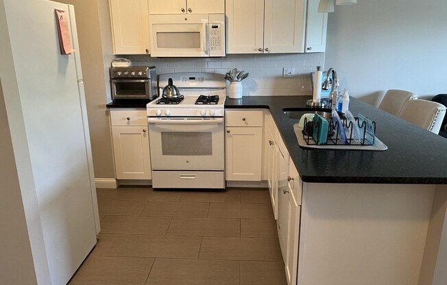 1 bed, 1 bath, 650 sqft, $1,850, Unit 8