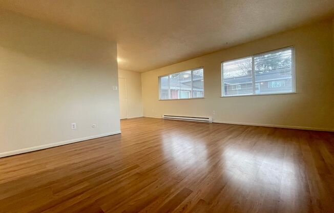 2 beds, 1 bath, $1,475, Unit 1434