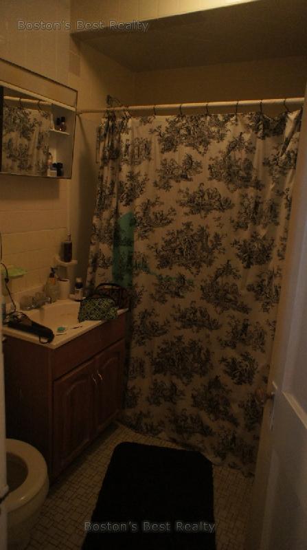 1363 Commonwealth Ave