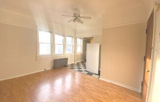 Studio, 1 bath, $750, Unit 36