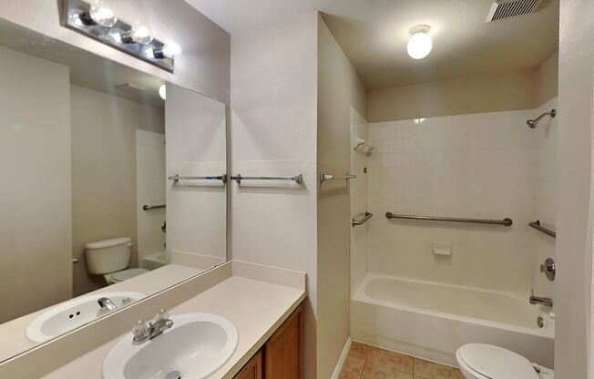 3 beds, 2 baths, $2,100