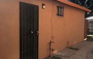 524 W 81 ST