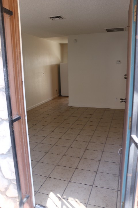 NO SHOWINGS UNTIL 12/15/25