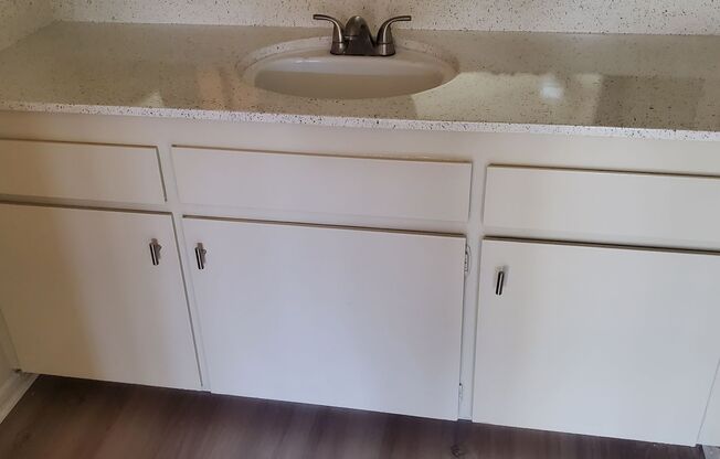2 beds, 2 baths, 960 sqft, $2,595, Unit 321