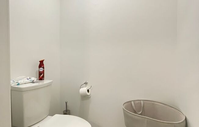 2 beds, 2 baths, $1,645, Unit 302