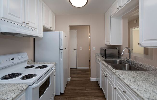 1 bed, 1 bath, 704 sqft, $1,995, Unit B-27