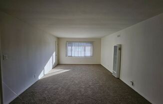 1 bed, 1 bath, $1,750, Unit 61/2