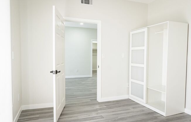 3 beds, 2 baths, 1,450 sqft, $3,898, Unit 201
