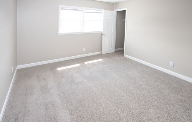 2 beds, 1.5 baths, 1,000 sqft, $1,275, Unit 5