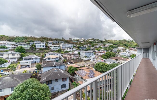 2bd/1ba/1parking in Kamehameha Towers