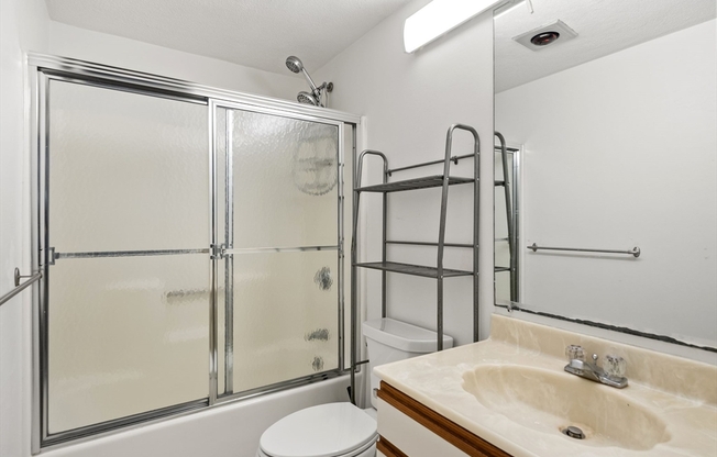 2 beds, 2 baths, 1,114 sqft, $3,950, Unit 205