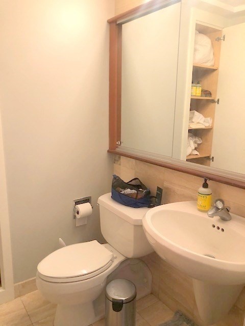 3 beds, 2.5 baths, 1,905 sqft, $6,200, Unit 20