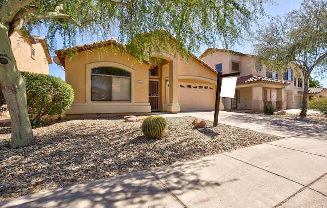 Wonderful 4 bedroom in the North Valley Norterra Area available August 1!!!  All appliances!!!  Huge storage out back!!!