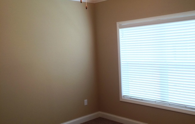 1 bed, 1 bath, 985 sqft, $895, Unit 210