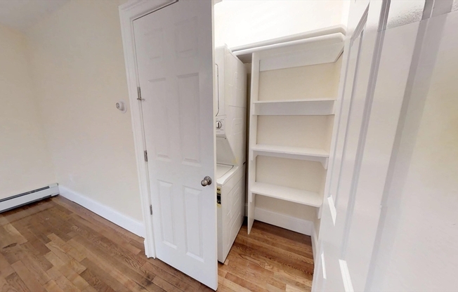 Studio, 1 bath, $2,550, Unit 3