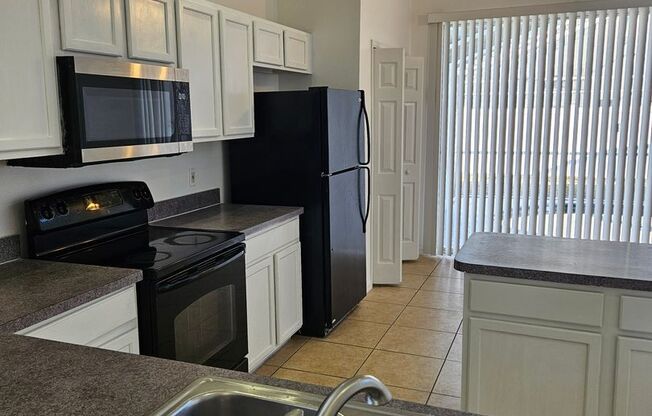 Kissimmee Pool Home with 7 bedrooms!