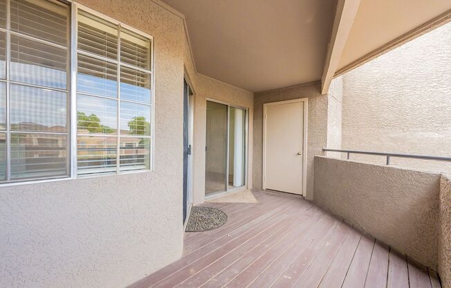 2 beds, 2 baths, $1,300, Unit # 2091