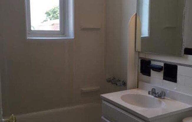 1 bed, 1 bath, 3 sqft, $1,450