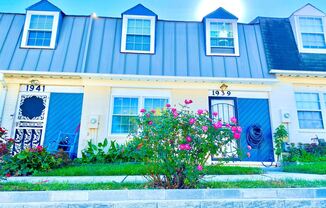 1939 Village Green Dr