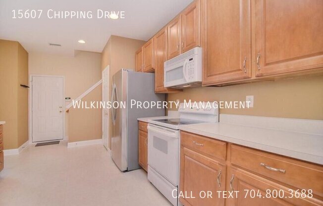 15607 CHIPPING DR