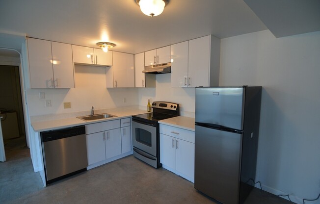 1 bed, 1 bath, 550 sqft, $1,195, Unit 13