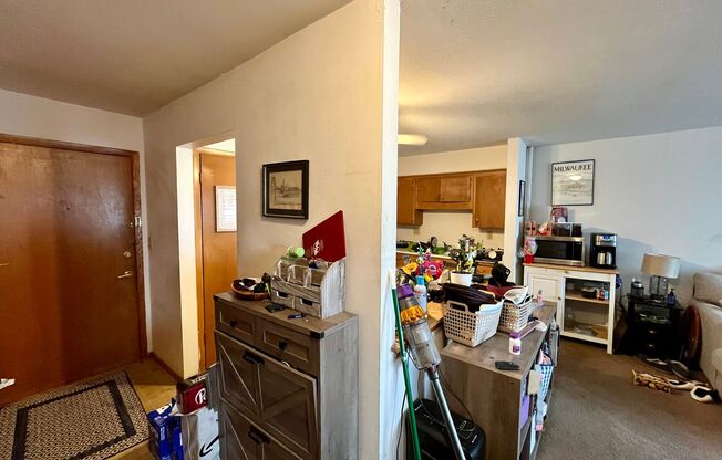 1 bed, 1 bath, $1,015, Unit 27