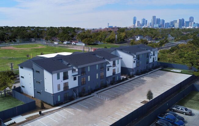 “Studios & 1-Bedroom Apartments for Rent Near Downtown Dallas | 3235 Dallas Flats