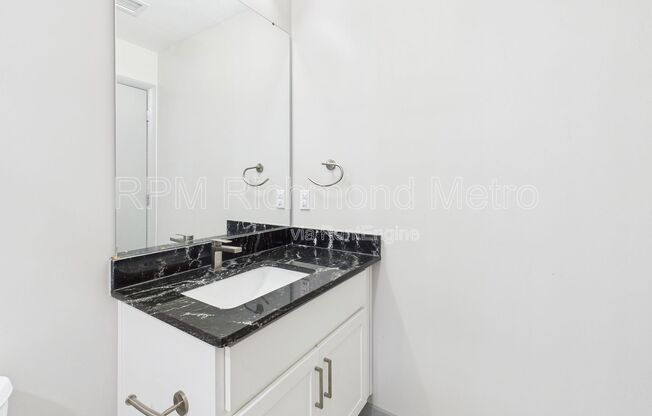 2 beds, 2 baths, 900 sqft, $1,573, Unit 120