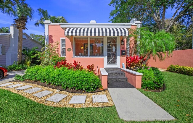 36 PALM SQ